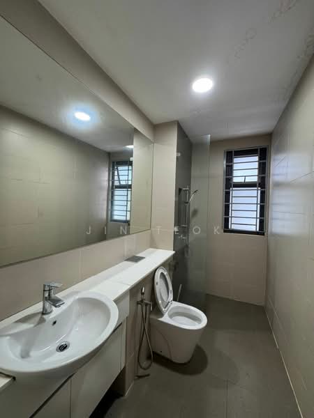 Servis Apartment untuk Disewa di Setia Sky 88 - Jin Teok - Bathroom - PropertyGuru.com.my