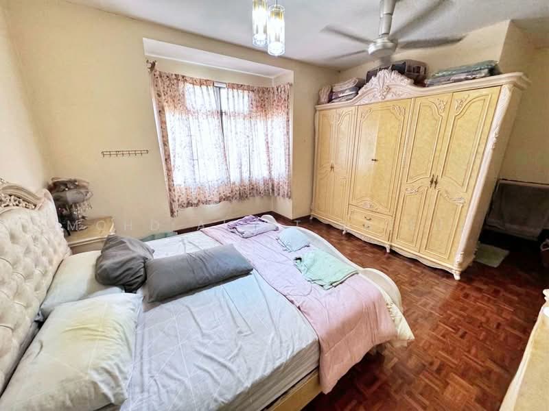 2-storey Terraced House for Sale in Taman Impian Putra (Bangi) - Mohd Aizat Saiful Bahri - Bedroom - PropertyGuru.com.my