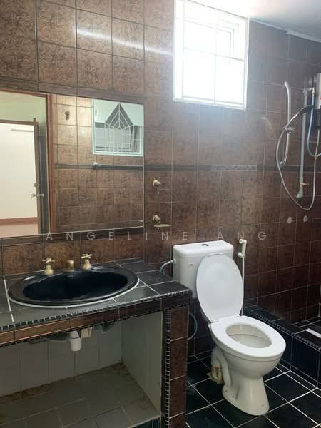 Apartment for Rent at SS17 @ Subang Jaya - ANGELINE ANG - Bathroom - PropertyGuru.com.my