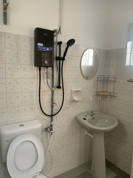 Apartment for Rent at SS17 @ Subang Jaya - ANGELINE ANG - Bathroom - PropertyGuru.com.my