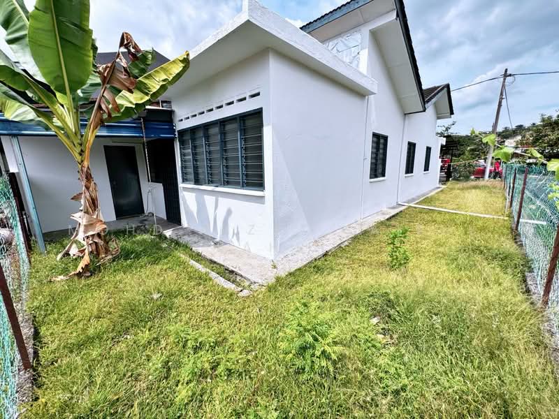 Rumah Teres 1 Tingkat untuk Dijual di Bandar Baru Bangi (Selangor) - Mohd Aizat Saiful Bahri - Exterior - PropertyGuru.com.my