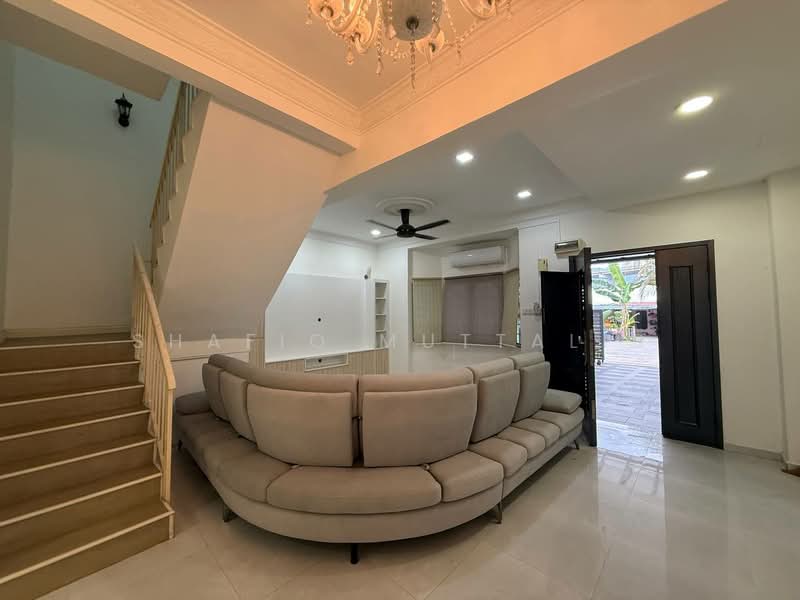 Rumah Teres 2 Tingkat untuk Dijual di Ampang Jaya (Ampang) - Shafiq Muttalib - Living Room - PropertyGuru.com.my