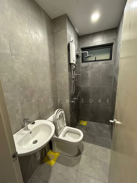 Servis Apartment untuk Disewa di The Harmony - Jayden Loke - Bathroom - PropertyGuru.com.my