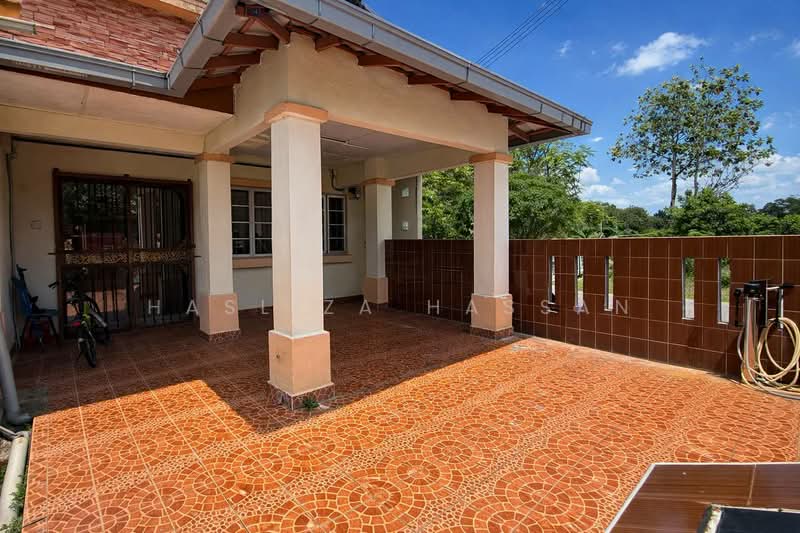 2-storey Terraced House for Sale in Bandar Baru Bangi (Selangor) - Hasliza Hassan - Exterior - PropertyGuru.com.my