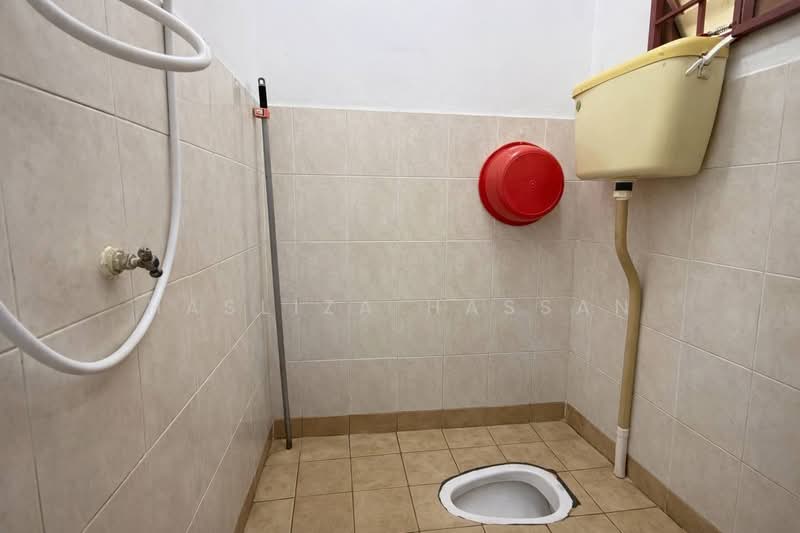 2-storey Terraced House for Sale in Bandar Baru Bangi (Selangor) - Hasliza Hassan - Bathroom - PropertyGuru.com.my