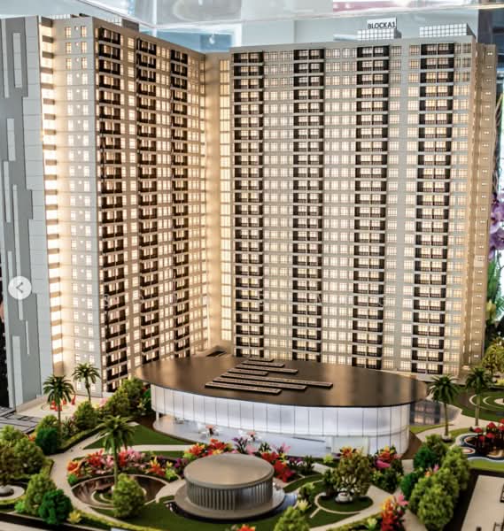 Service Residence for Sale at D'Secret Garden 2 (Pangsapuri Kempas Indah 2) - Soon Siang - Exterior - PropertyGuru.com.my