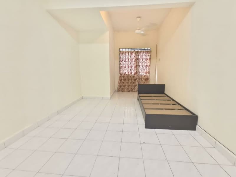 2-storey Terraced House for Sale in Bandar Selesa Jaya (Skudai) - Carson . - PropertyGuru.com.my