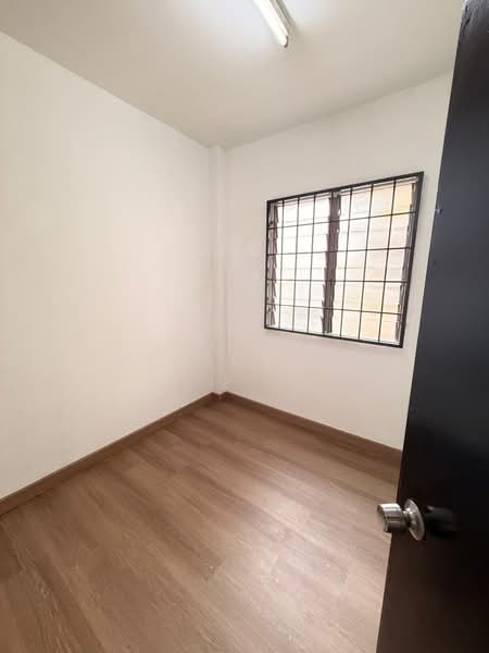 Rumah Flat untuk Dijual di Pangsapuri Sri Meranti - Denice Ng - Interior - PropertyGuru.com.my