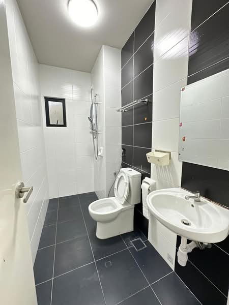 Service Residence for Sale at Sky View - Elayne Low - Bathroom - PropertyGuru.com.my