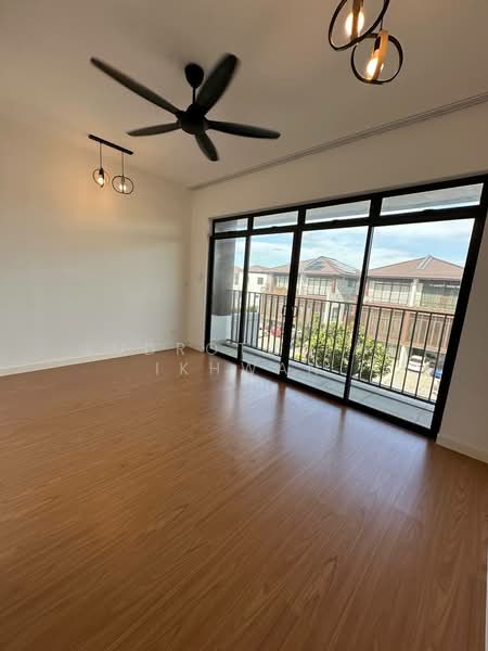 Rumah Teres 3 Tingkat untuk Dijual di Cyberjaya (Selangor) - Gudrotullah Ikhwan - Balcony - PropertyGuru.com.my