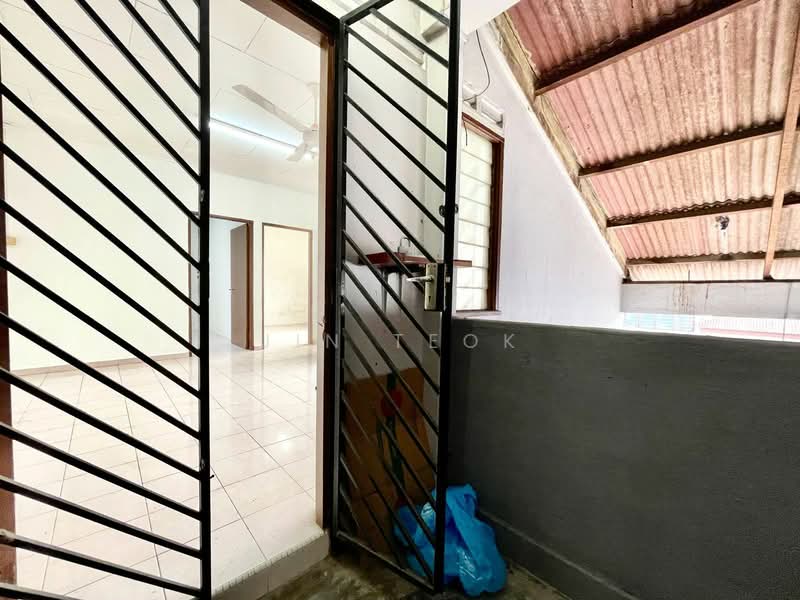 Flat for Sale at Flat Bandar Selesa Jaya @ Jalan Silat Gayong - Jin Teok - Interior - PropertyGuru.com.my