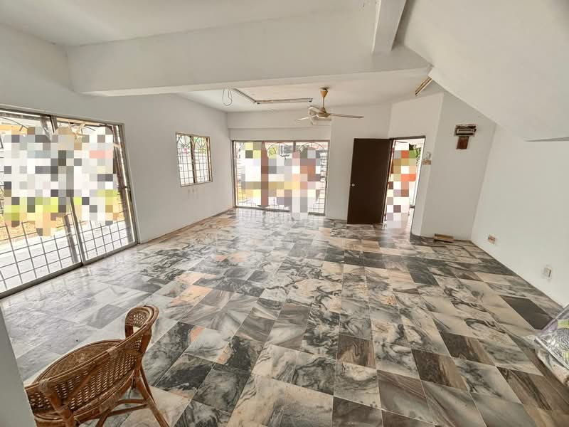 2-storey Terraced House for Sale in Bandar Baru Kundang (Rawang) - Kelvin . - Living Room - PropertyGuru.com.my