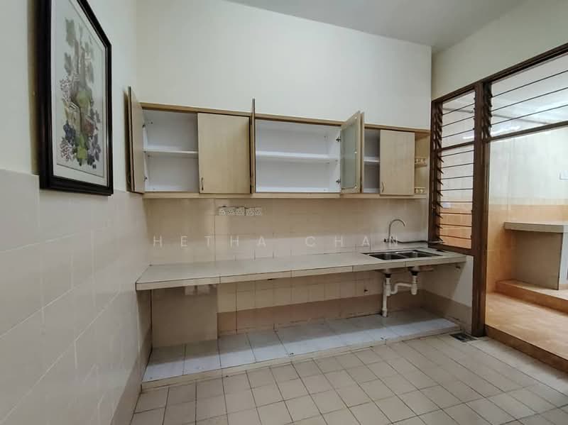 2.5-storey Terraced House for Sale in Balakong (Selangor) - Hetha Chan - Kitchen - PropertyGuru.com.my