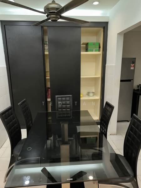Kondominium untuk Dijual di Putra Place Condominium - Ted Tan - Dining Room - PropertyGuru.com.my