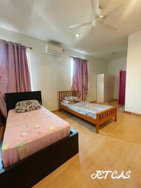 Bungalow for Sale in Aman Perdana (Kapar) - Daniel Kok - Bedroom - PropertyGuru.com.my