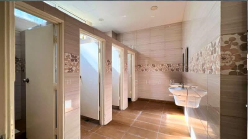 Kedai / Pejabat untuk Dijual di Subang Jaya (Selangor) - Hetha Chan - Bathroom - PropertyGuru.com.my
