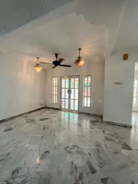 2-storey Terraced House for Sale in Bandar Kinrara (Selangor) - Grace Tan - Living Room - PropertyGuru.com.my