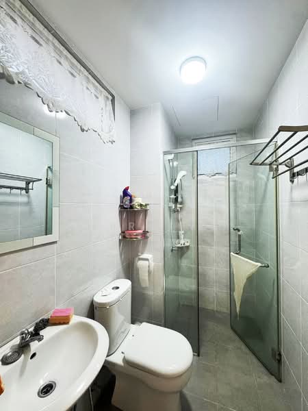 Kondominium untuk Disewa di i-Santorini - Jerry Tan - Bathroom - PropertyGuru.com.my