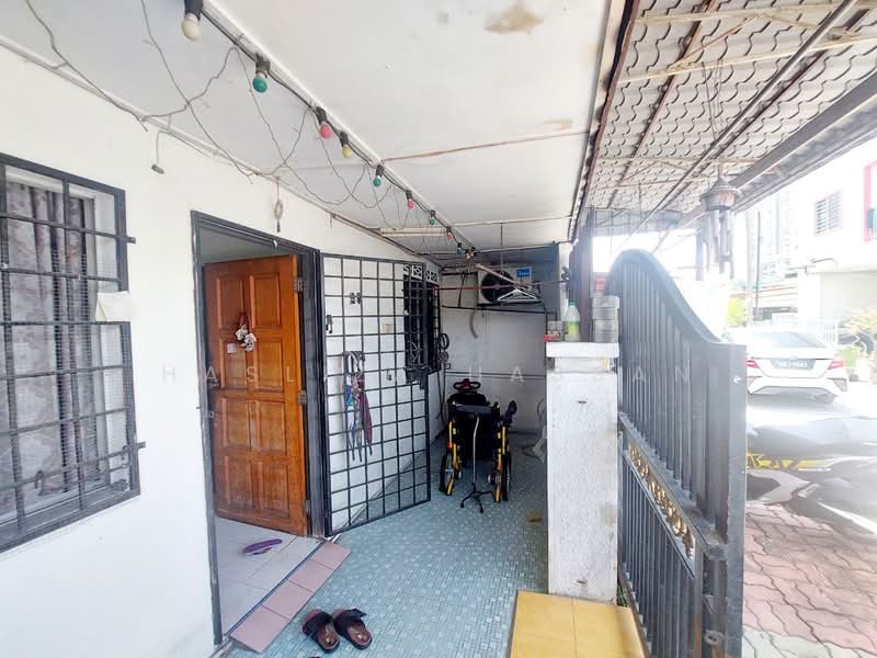 1-storey Terraced House for Sale in Cheras (Kuala Lumpur) - Hasliza Hassan - Entrance - PropertyGuru.com.my