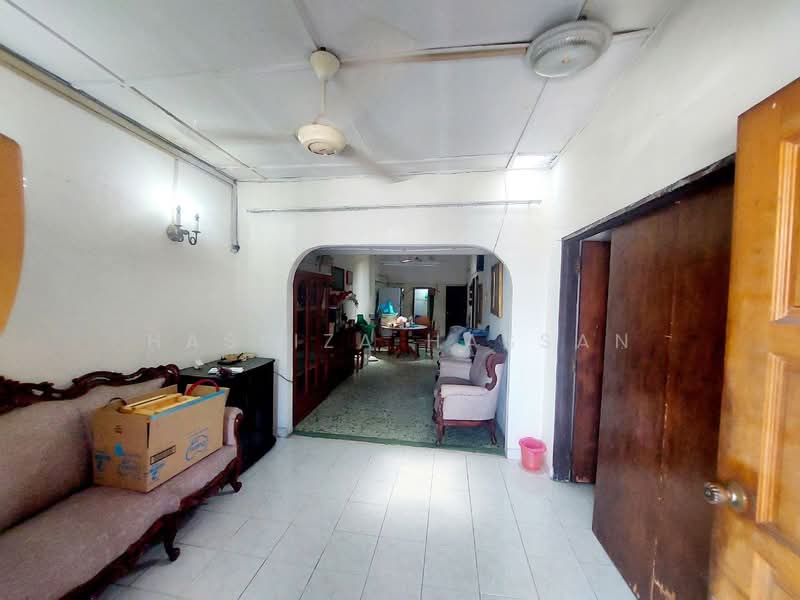 1-storey Terraced House for Sale in Cheras (Kuala Lumpur) - Hasliza Hassan - Living Room - PropertyGuru.com.my