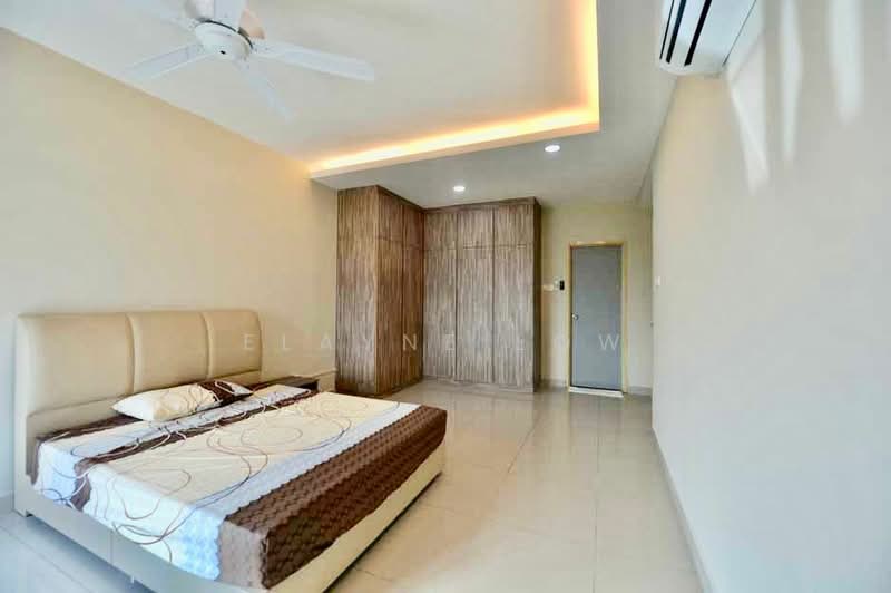 Servis Apartment untuk Disewa di D'Ambience Residences (Pangsapuri Ikatan Flora) - Elayne Low - Bedroom - PropertyGuru.com.my