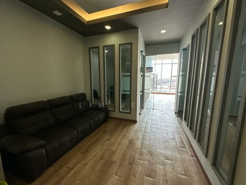 Pejabat untuk Disewa di Bandar Bukit Tinggi (Klang) - Lim Jeon - Corridor - PropertyGuru.com.my