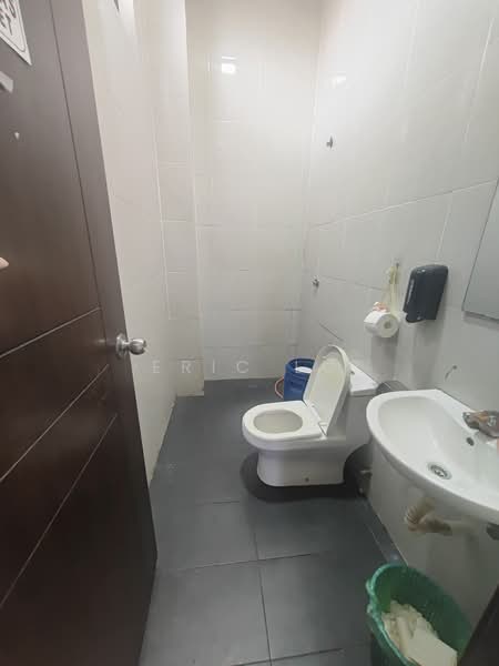 Commercial Bungalow for Rent in Taman Century (Johor Bahru) - Eric Lu - PropertyGuru.com.my