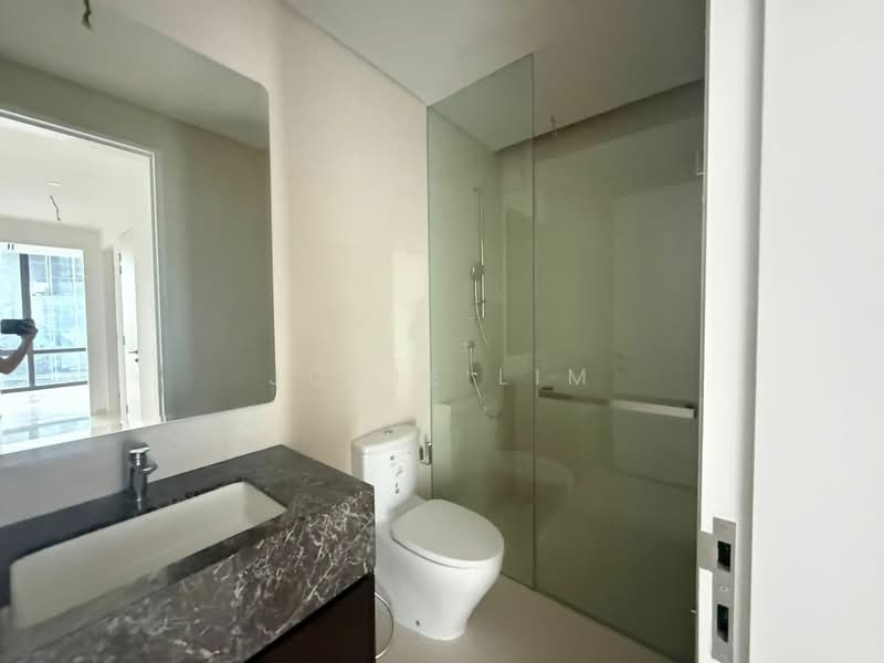 Servis Apartment untuk Dijual di Pavilion Damansara Heights, Windsor Suites - Jovie Lim - Bathroom - PropertyGuru.com.my