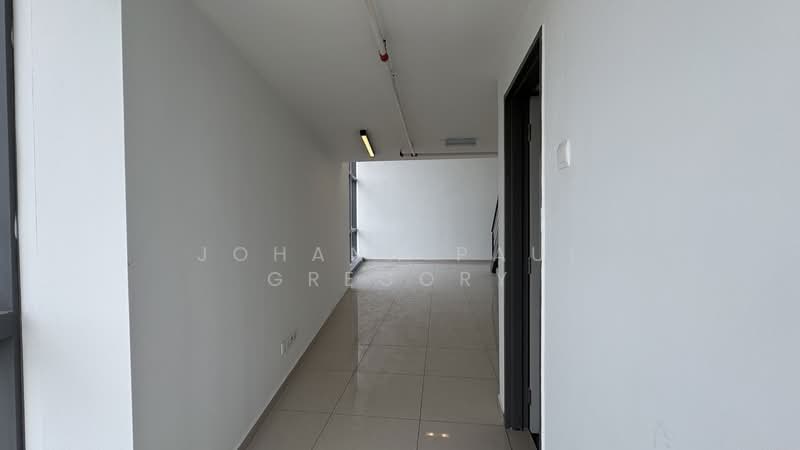 Servis Apartment untuk Disewa di Pinnacle Petaling Jaya - Johann Paul Gregory - Corridor - PropertyGuru.com.my
