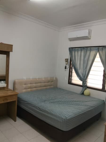 1-storey Terraced House for Sale in Bandar Baru Permas Jaya (Permas Jaya) - Nellie Lim - Bedroom - PropertyGuru.com.my