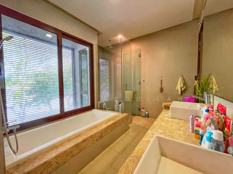 Rumah Berkembar untuk Dijual di Presint 8 (Putrajaya) - Fauzi Abdullah - Bathroom - PropertyGuru.com.my
