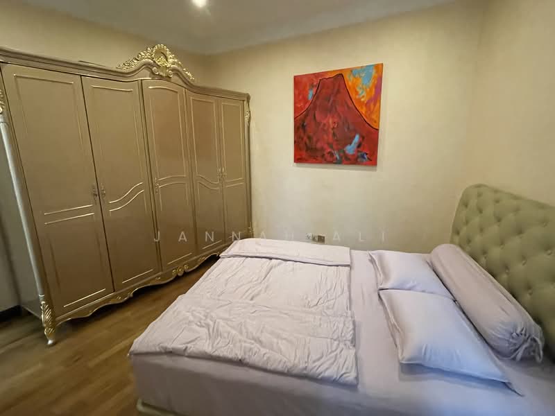 Servis Apartment untuk Dijual di Sutera Bukit Tunku - Jannah Ali - Bedroom - PropertyGuru.com.my