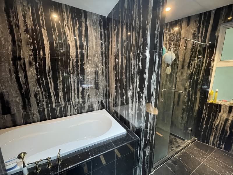 Servis Apartment untuk Dijual di Sutera Bukit Tunku - Jannah Ali - Bathroom - PropertyGuru.com.my