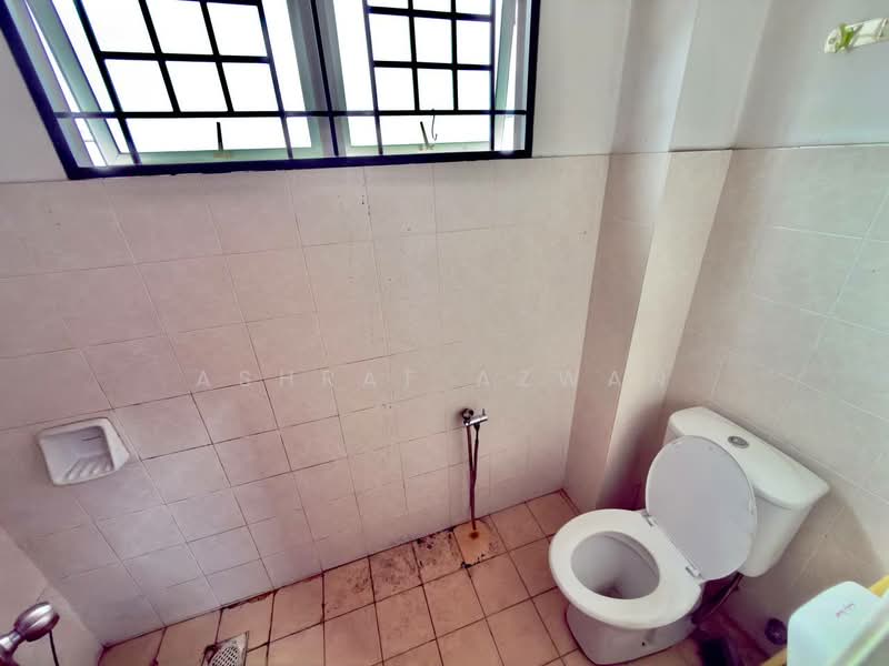 2-storey Terraced House for Sale in Kota Damansara (Selangor) - Ashraf Azwan - Bathroom - PropertyGuru.com.my