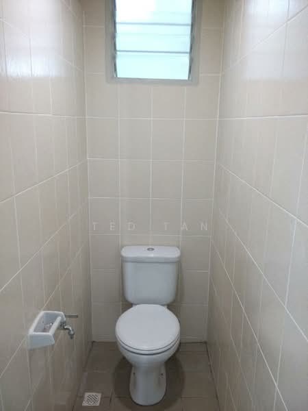 Apartment for Sale at Taman Bukit Erskine - Ted Tan - Bathroom - PropertyGuru.com.my