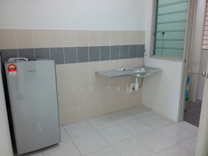 Apartment for Sale at Taman Bukit Erskine - Ted Tan - Kitchen - PropertyGuru.com.my
