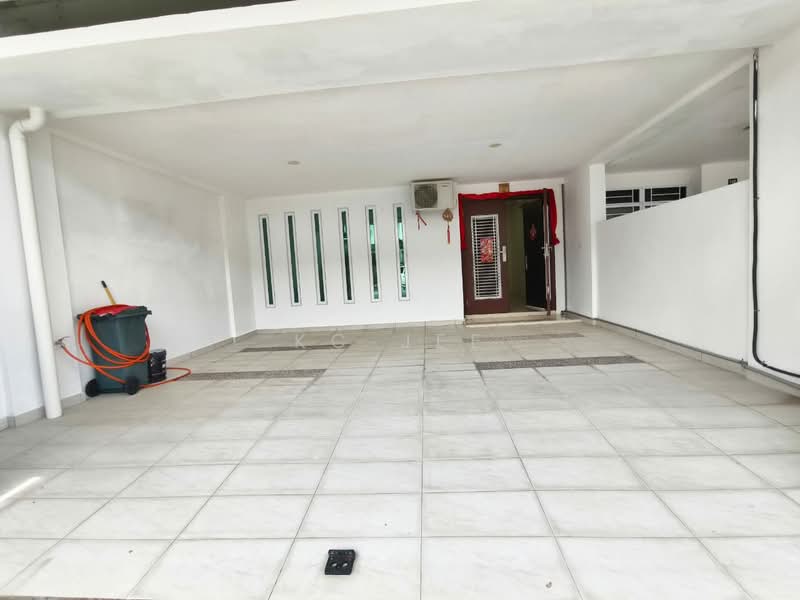 2-storey Terraced House for Sale in Kuching (Sarawak) - KC Jee - Exterior - PropertyGuru.com.my