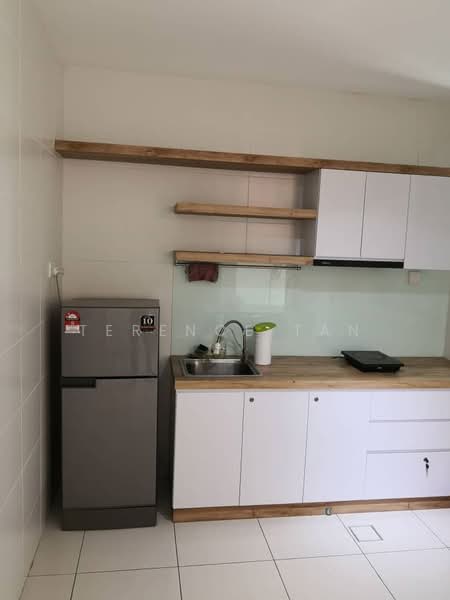 Servis Apartment untuk Dijual di Sky Peak Residences - Terence Tan - Kitchen - PropertyGuru.com.my