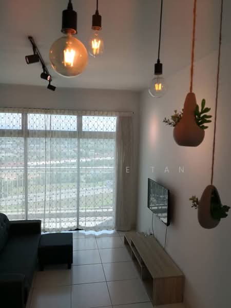 Servis Apartment untuk Dijual di Sky Peak Residences - Terence Tan - Living Room - PropertyGuru.com.my