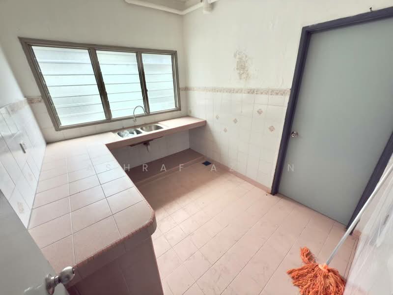 Kondominium untuk Dijual di D' Tinggian Suasana - Ashraf Azwan - Kitchen - PropertyGuru.com.my