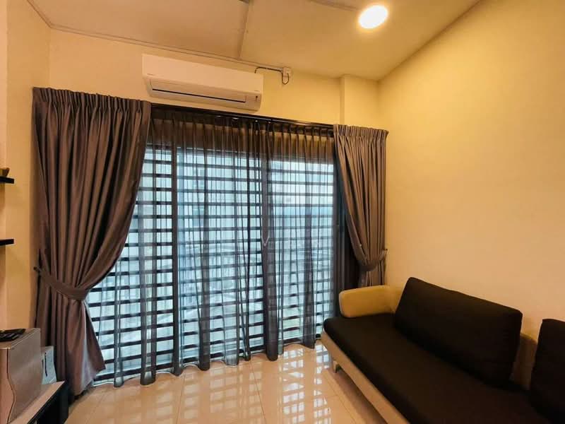 Apartment for Sale at Sky Garden Residences - Steven . - Living Room - PropertyGuru.com.my