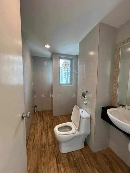 Kondominium untuk Disewa di The Peak Residences - Jane Ang - Bathroom - PropertyGuru.com.my