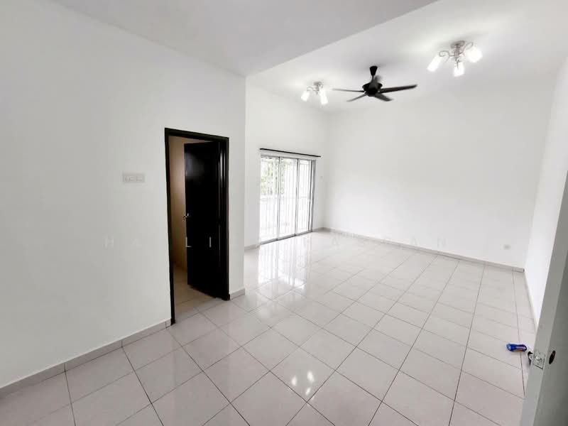 Rumah Teres 2 Tingkat untuk Dijual di Nilai (Negeri Sembilan) - Hasliza Hassan - Living Room - PropertyGuru.com.my