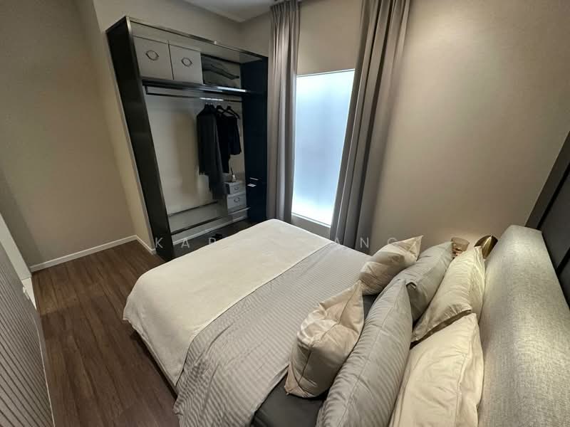 Servis Apartment untuk Dijual di D'Evia Residences @ Kwasa Damansara - Karl Phang - Bedroom - PropertyGuru.com.my