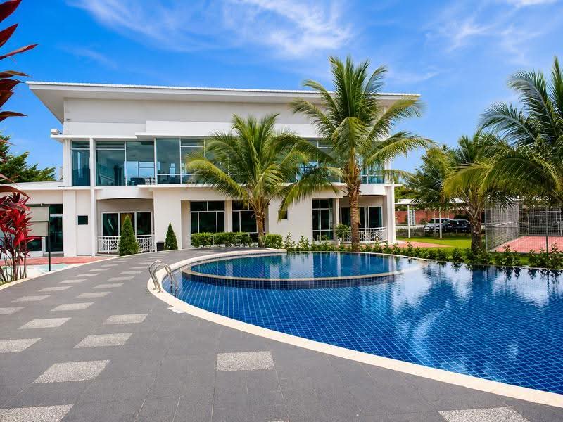Apartment for Rent at Sky Garden Residences - Steven . - Exterior - PropertyGuru.com.my