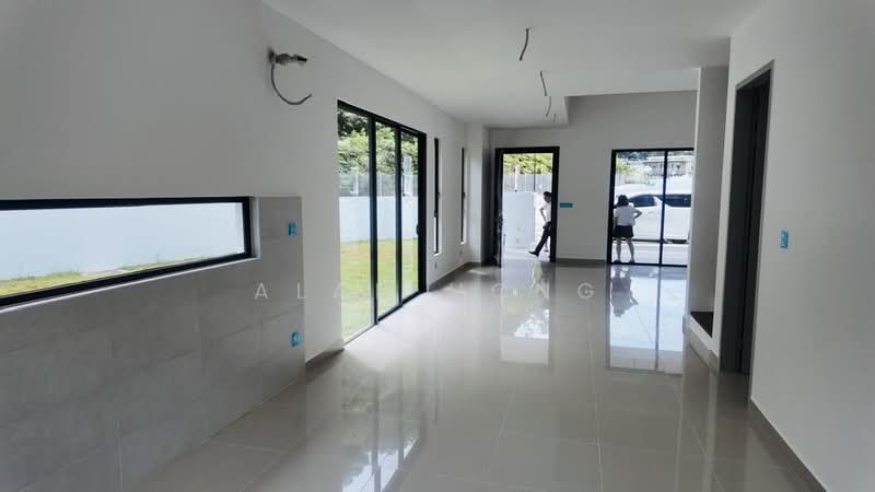 Rumah Teres 2.5 Tingkat untuk Disewa di Ampang (Kuala Lumpur) - Alan Hong - Living Room - PropertyGuru.com.my