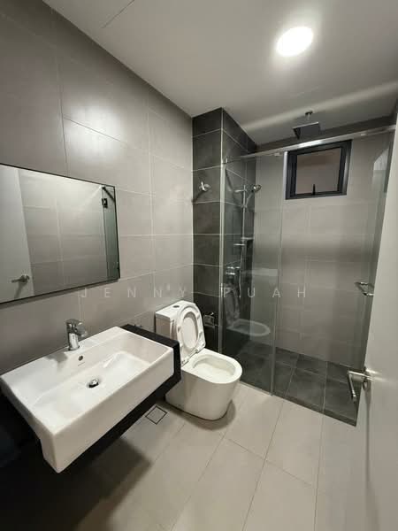 Service Residence for Rent at Sunway Belfield - Jenny Puah - Bathroom - PropertyGuru.com.my