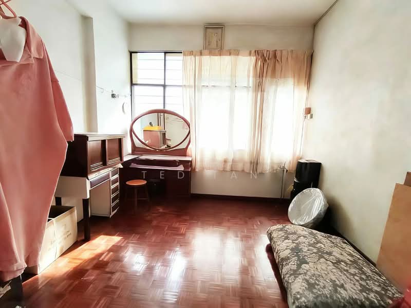 Pangsapuri untuk Dijual di Rifle Court - Ted Tan - Bedroom - PropertyGuru.com.my