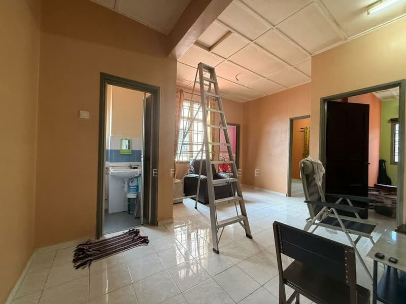 2-storey Terraced House for Sale in Iskandar Puteri (Nusajaya) (Johor) - Jeff Lee - Living Room - PropertyGuru.com.my