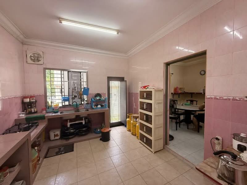 2-storey Terraced House for Sale in Iskandar Puteri (Nusajaya) (Johor) - Jeff Lee - Kitchen - PropertyGuru.com.my